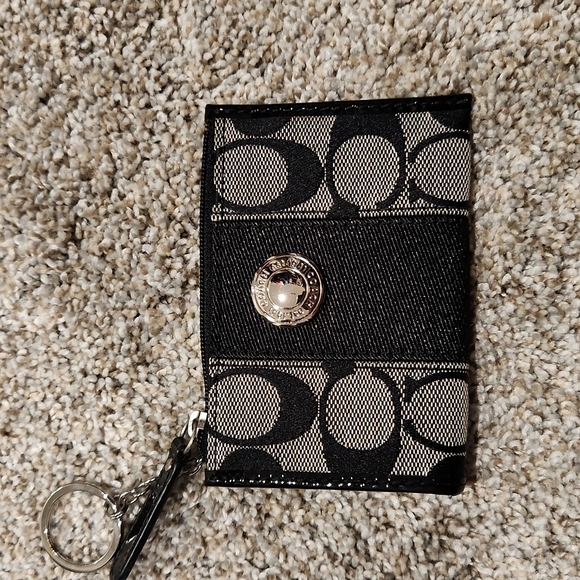 Coach purse and coin purse - Picture 4 of 6